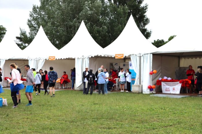 Course des Héros - stand de loin